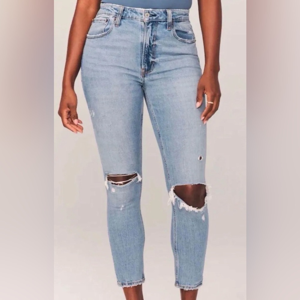 Abercrombie & Fitch Curve Love The Skinny High Rise Jeans